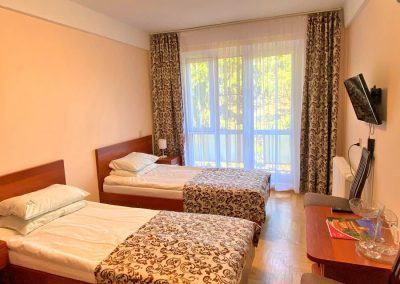 Двухместный номер 1 категории во 2 корпусе в санатории Москва в городе Кисловодске - фотография