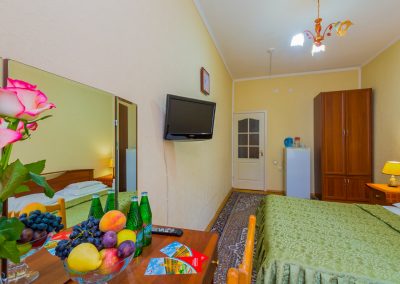 Одноместный номер 1 категории в 3 корпусе в санатории Москва в городе Кисловодске - фотография