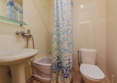 Одноместный номер 1 категории в 3 корпусе в санатории Москва в городе Кисловодске - фотография