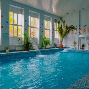 Бассейн в санатории Москва в городе Кисловодске - фотография