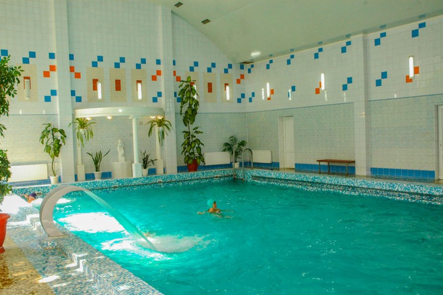 Бассейн в санатории Москва в городе Кисловодске - фотография