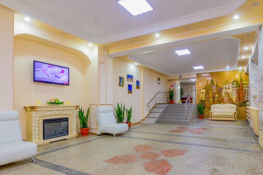 Холл в санатории Москва в городе Кисловодске - фотография