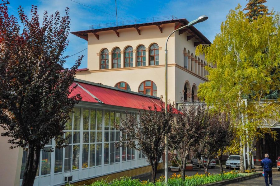 Корпус в санатории Москва в городе Кисловодске - фотография