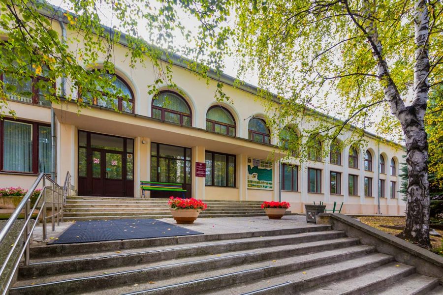 Корпус в санатории Москва в городе Кисловодске - фотография