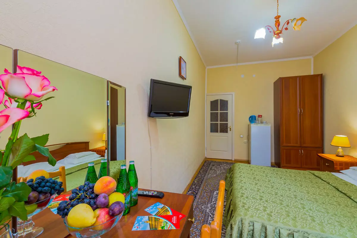 Одноместный номер 1 категории в 3 корпусе в санатории Москва в городе Кисловодске - фотография