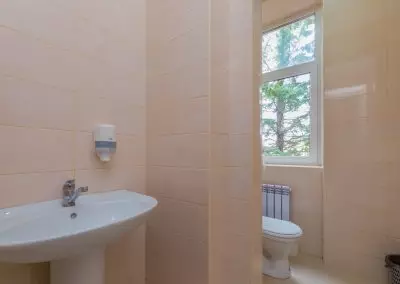 Двухместный номер 3 категории в 1 корпусе в санатории Москва в городе Кисловодске - фотография