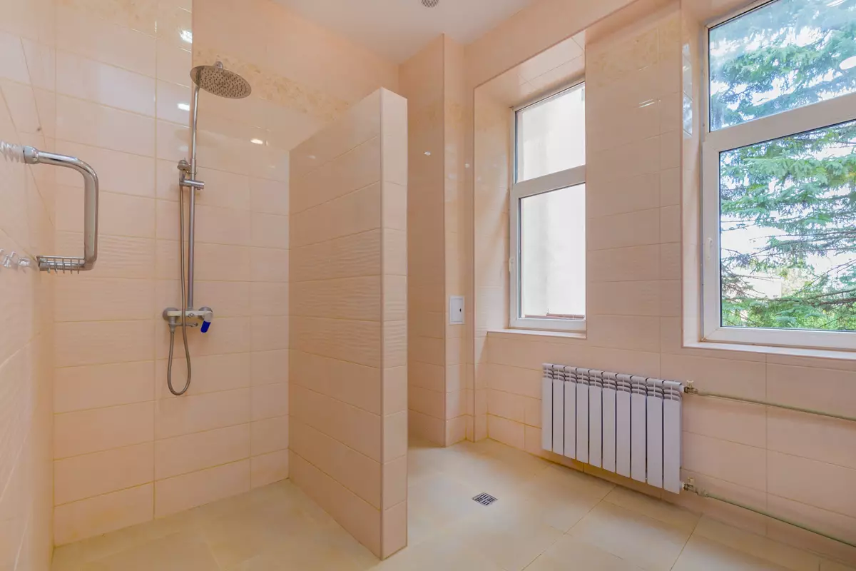 Трехместный номер 3 категории в 1 корпусе в санатории Москва в городе Кисловодске - фотография