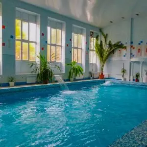 Бассейн в санатории Москва в городе Кисловодске - фотография