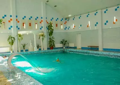 Бассейн в санатории Москва в городе Кисловодске - фотография