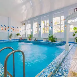 Бассейн в санатории Москва в городе Кисловодске - фотография