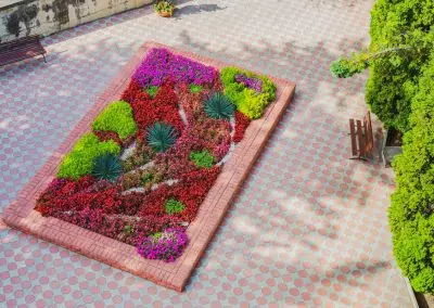 Территория в санатории Москва в городе Кисловодске - фотография